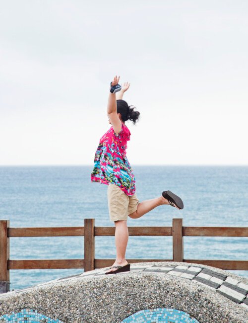 Chinese Pose