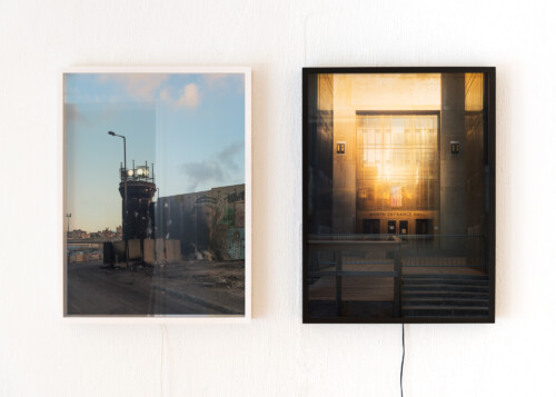Checkpoint/Entrance<br>
2020<br>
diptych, inkjet prints, each panel 60x80cm, opacity changing glass, motion detectors.